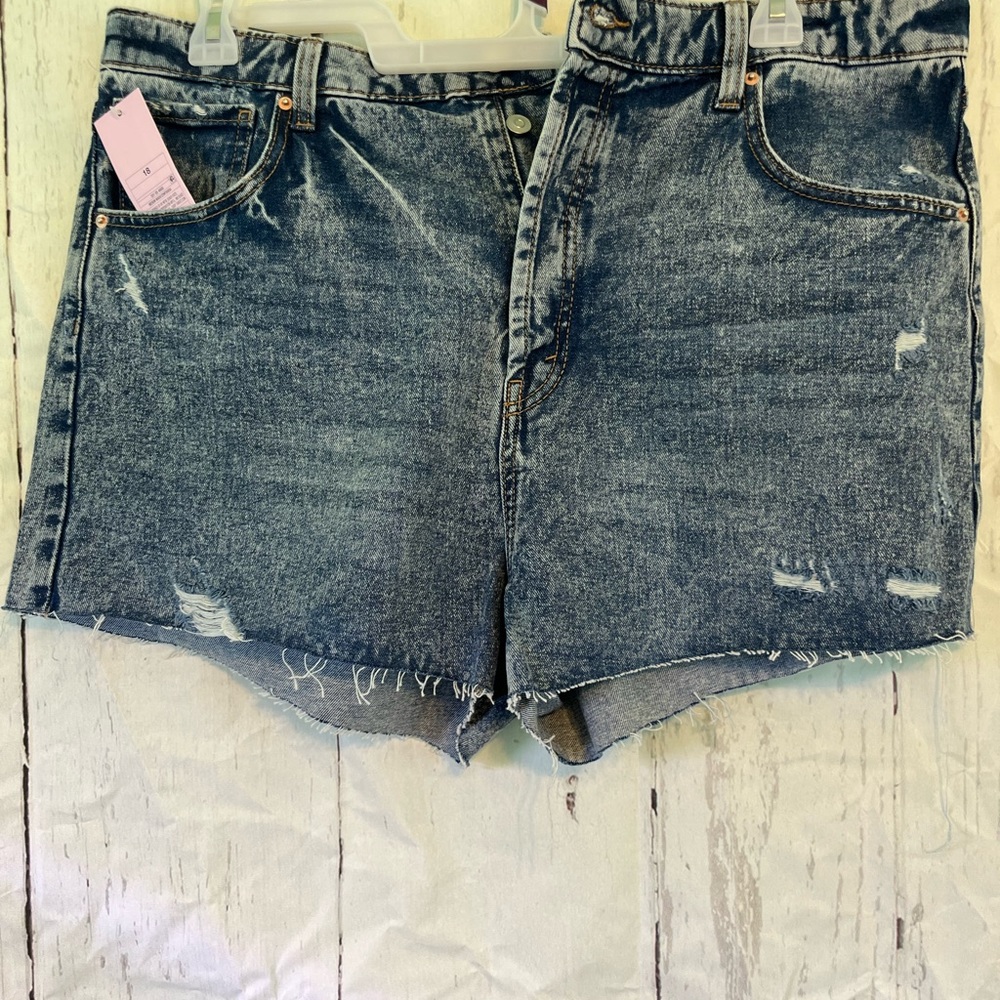 Women’s shorts